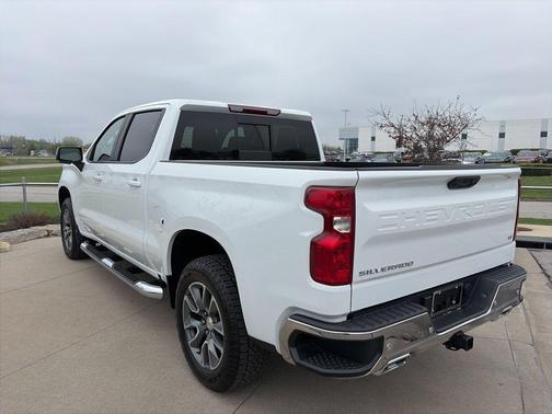 Summit White 2026 Chevrolet Silverado 1500 LT