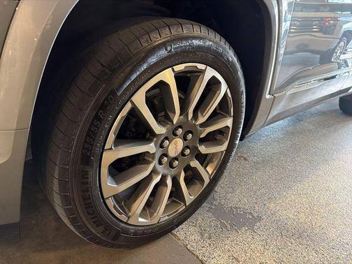 Sterling 2023 GMC Acadia Denali
