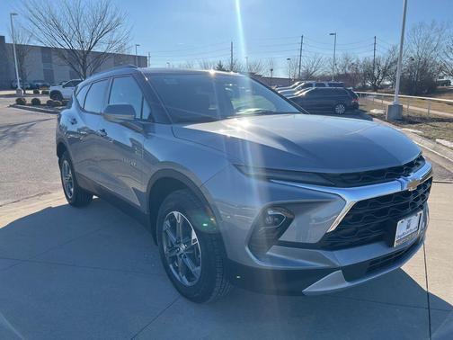 Sterling Gray Metallic 2026 Chevrolet Blazer LT