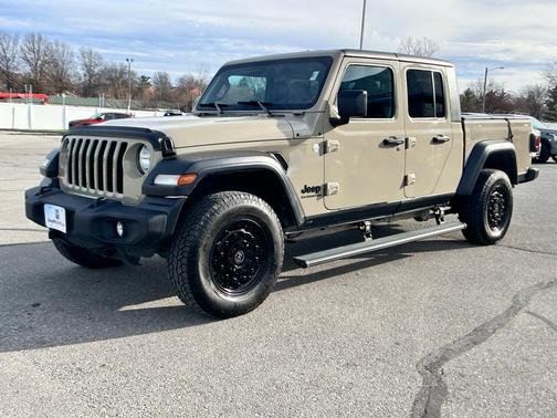 2020 Jeep Gladiator Sport