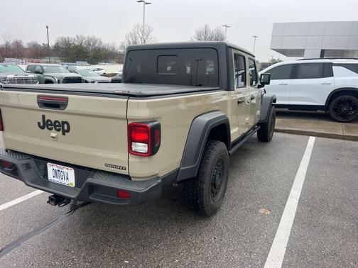 2020 Jeep Gladiator Sport