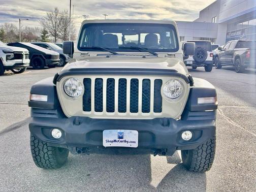 2020 Jeep Gladiator Sport