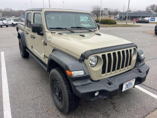 2020 Jeep Gladiator Sport