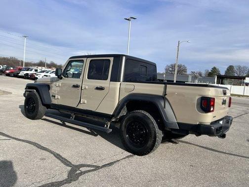 2020 Jeep Gladiator Sport