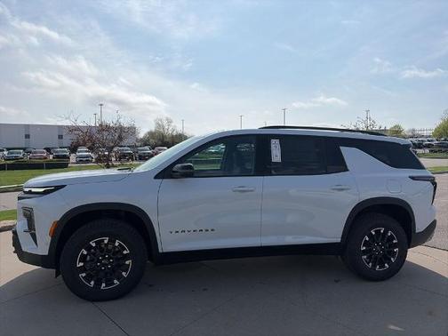 Polar White 2026 Chevrolet Traverse Z71