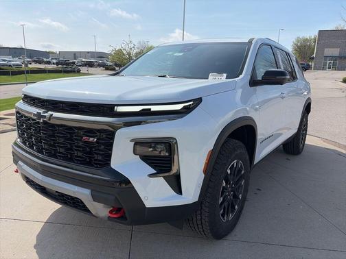 Polar White 2026 Chevrolet Traverse Z71