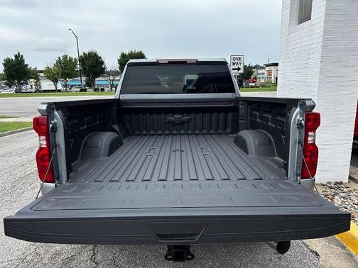 Sterling Gray Metallic 2026 Chevrolet Silverado 2500 LT