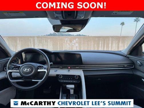 2024 Hyundai ELANTRA Limited