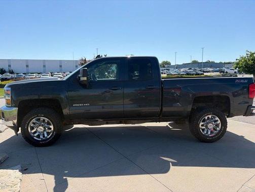 Graphite Metallic 2017 Chevrolet Silverado 2500 LT