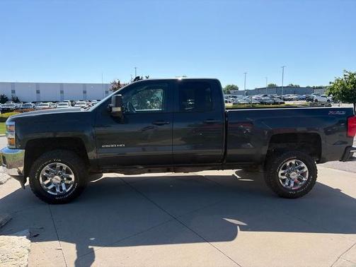 Graphite Metallic 2017 Chevrolet Silverado 2500 LT