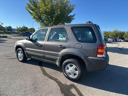 2003 Ford Escape XLS