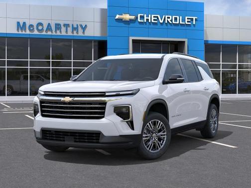 Summit White 2026 Chevrolet Traverse LT