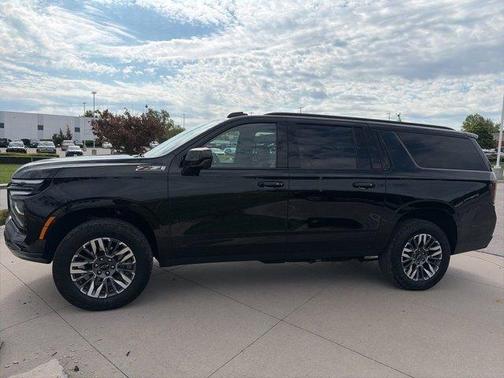 Black 2025 Chevrolet Suburban Z71