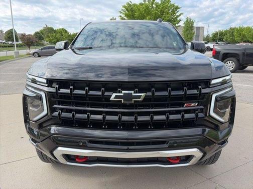 Black 2025 Chevrolet Suburban Z71