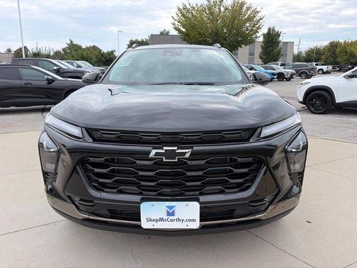 Mosaic Black Metallic 2026 Chevrolet Trax ACTIV