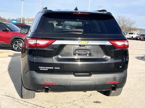 2021 Chevrolet Traverse LT Leather