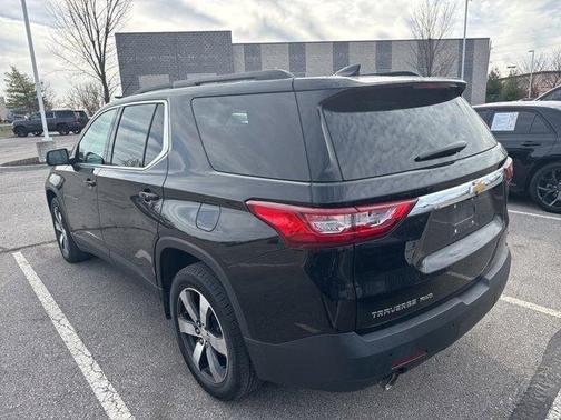 2021 Chevrolet Traverse LT Leather
