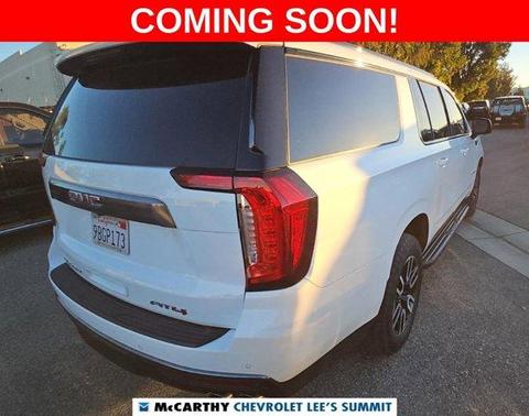 2022 GMC Yukon XL AT4