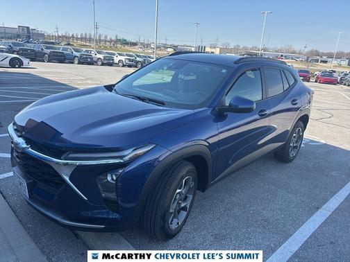 Blue Glow Metallic 2024 Chevrolet Trax LT