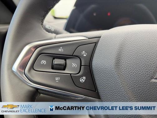 Mosaic Black Metallic 2026 Chevrolet Trax LT