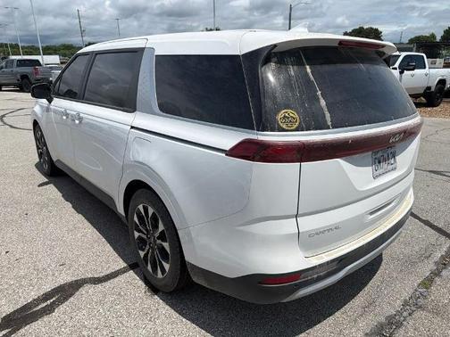 Snow White Pearl 2024 Kia Carnival EX