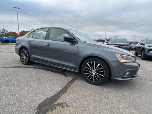 2016 Volkswagen Jetta 1.8T Sport