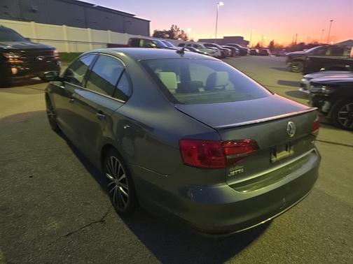 2016 Volkswagen Jetta 1.8T Sport