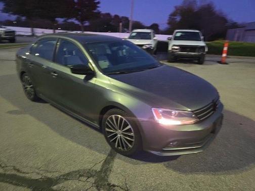 2016 Volkswagen Jetta 1.8T Sport