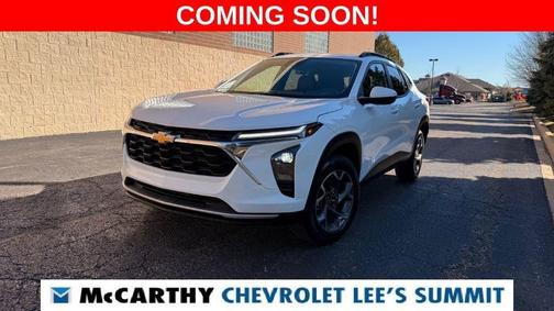 Summit White 2025 Chevrolet Trax LT