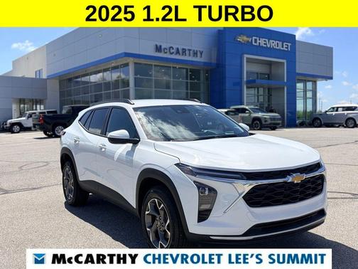 Summit White 2025 Chevrolet Trax LT