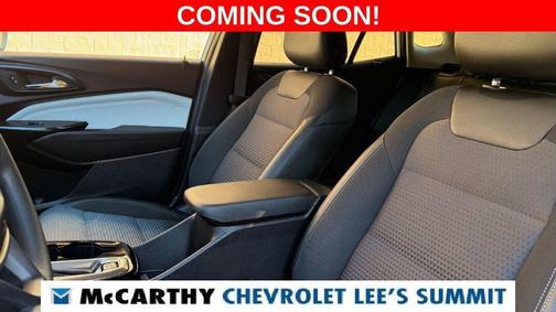 Summit White 2025 Chevrolet Trax LT