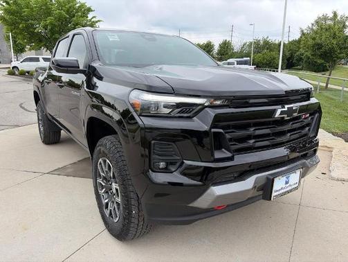 Black 2026 Chevrolet Colorado Z71