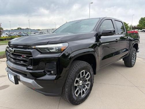 Black 2026 Chevrolet Colorado Z71