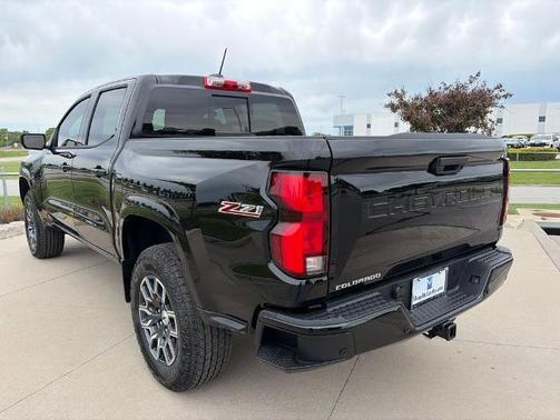 Black 2026 Chevrolet Colorado Z71