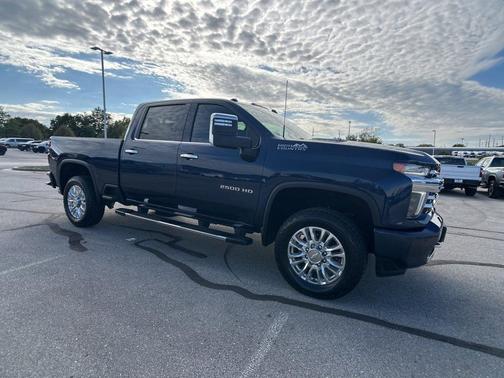 2022 Chevrolet Silverado 2500 High Country