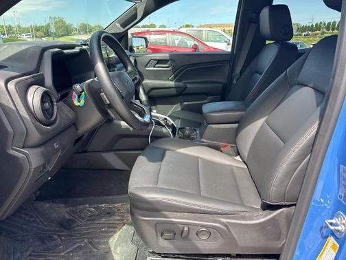 Blue Metallic 2025 Chevrolet Colorado Trail Boss