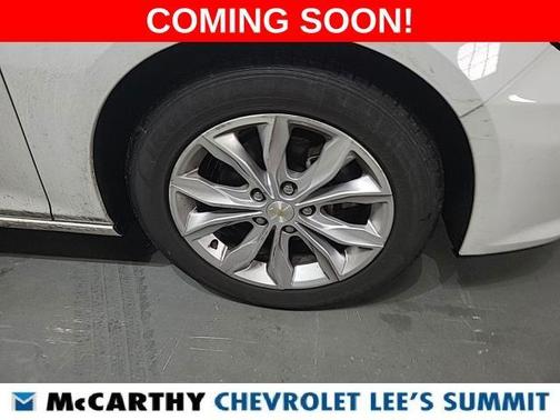 Summit White 2023 Chevrolet Malibu LT