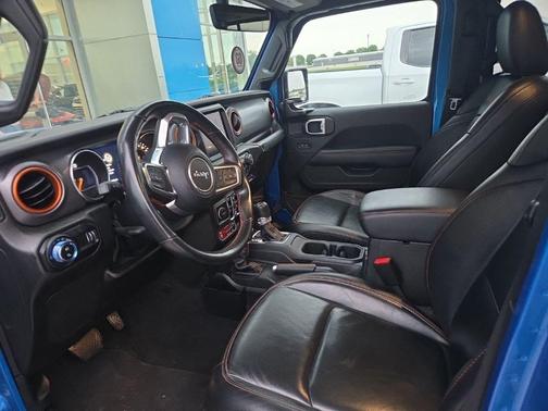 Hydro Blue Pearlcoat 2023 Jeep Gladiator Mojave