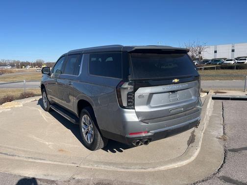 2025 Chevrolet Suburban Premier