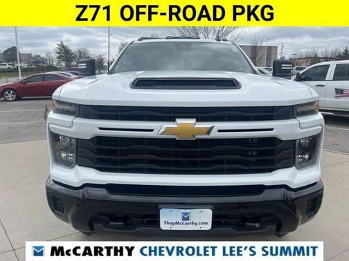 Summit White 2024 Chevrolet Silverado 2500 Custom
