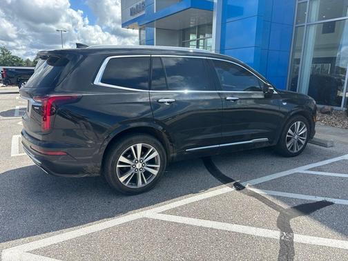 Stellar Black Metallic 2020 Cadillac XT6 Premium Luxury AWD