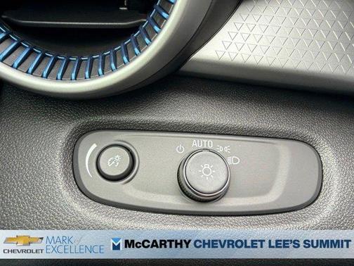 Summit White 2026 Chevrolet Trax LS