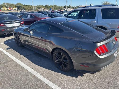 2015 Ford Mustang EcoBoost Premium