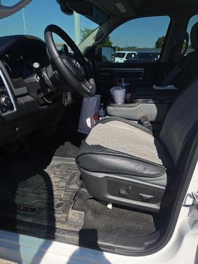 Bright White Clearcoat 2017 RAM 3500 Big Horn