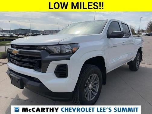 Summit White 2025 Chevrolet Colorado LT