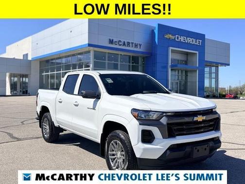 Summit White 2025 Chevrolet Colorado LT