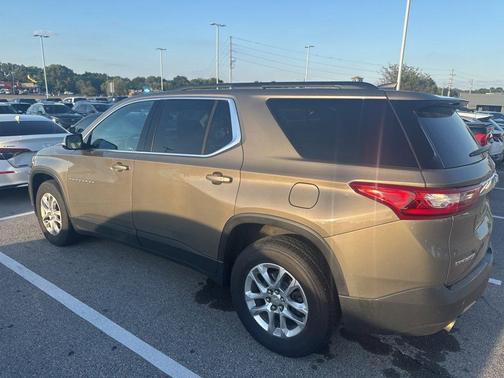 2020 Chevrolet Traverse LT Cloth