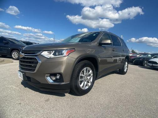 2020 Chevrolet Traverse LT Cloth