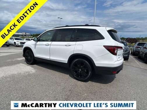 2022 Honda Pilot Black Edition