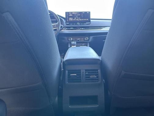 2025 Mitsubishi Outlander ES